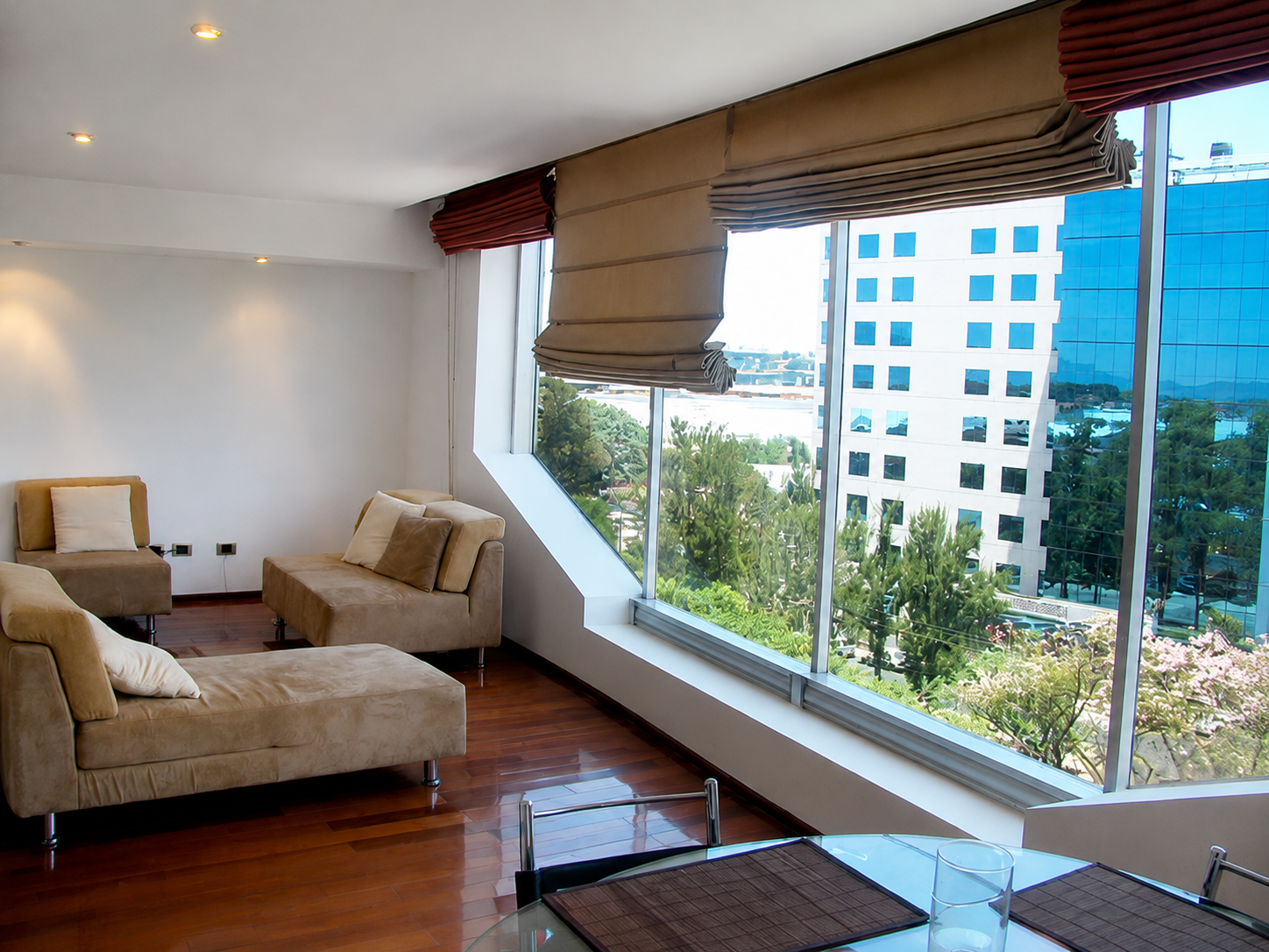 Alquiler lindo Apartamento amueblado zona 13 Americas - Image 1