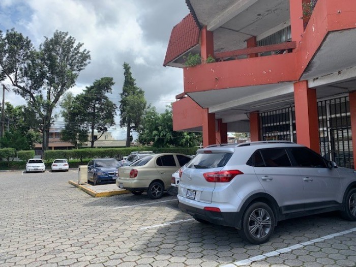 Local Comercial en Renta en Centro Comercial Zona 5 - Miniatura 7