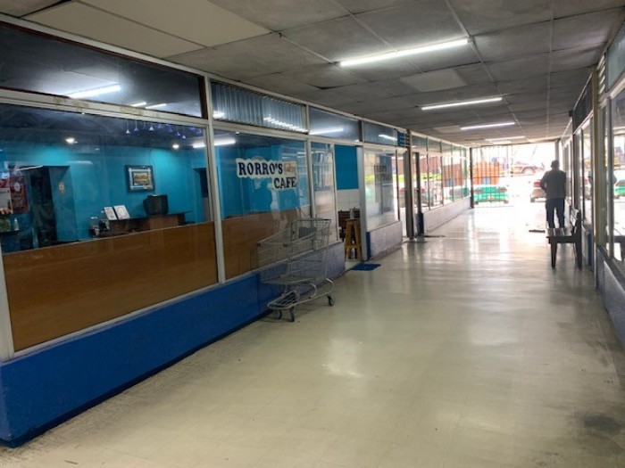 Local Comercial en Renta en Centro Comercial Zona 5 - Image 5