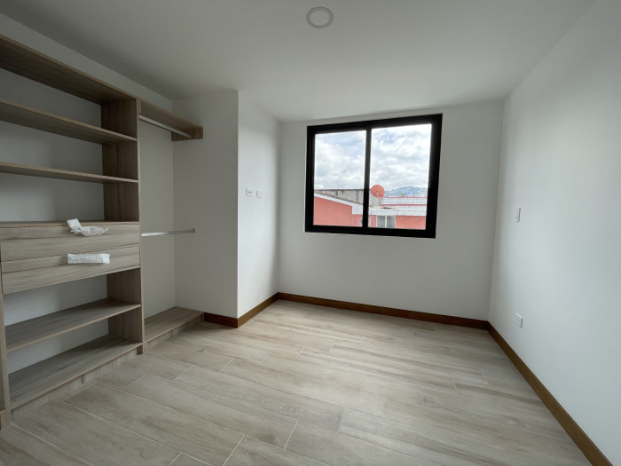 Apartamento en Venta en La Villa Zona 14 - Miniatura 6