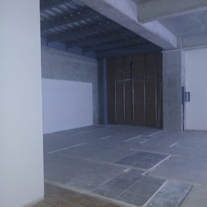 Local Comercial en Renta en zona 9 - Miniatura 9