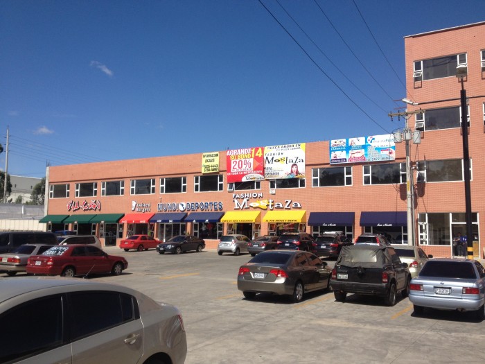 Alquilo Local con 500.00m2 en Zona 12 Petapa - Miniatura 5