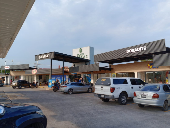 Locales en renta Plaza Arecas Km.80.1 Autopista Puerto - Miniatura 6