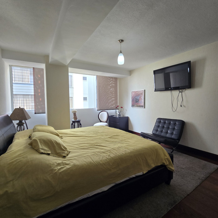Apartamento Amueblado en Renta o Venta en Zona 10 - Miniatura 9