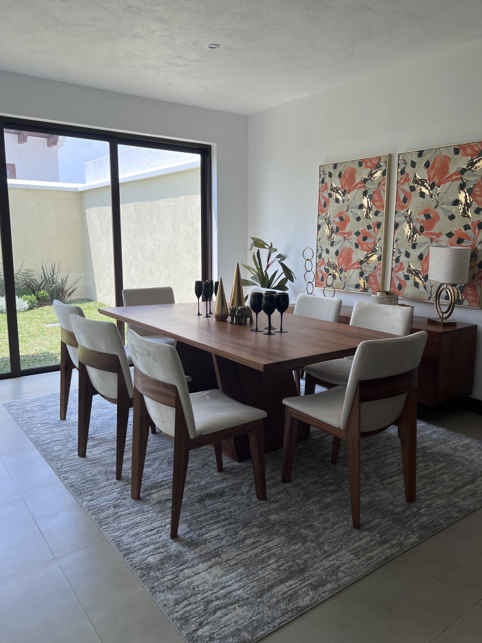 Hermosa Casa En Venta en Franciscanos Antigua Guatemala - Miniatura 2