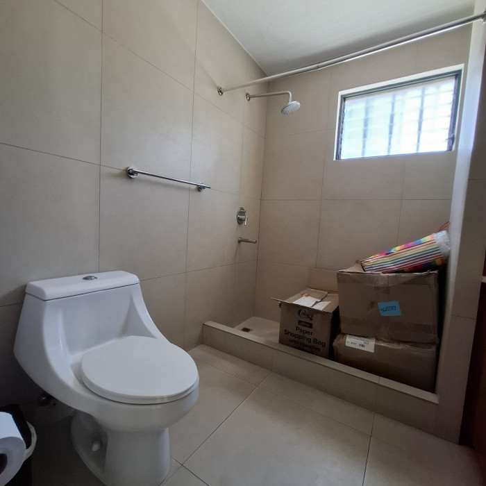 Local Comercial en Renta en Plaza Comercial en zona 14 - Miniatura 6