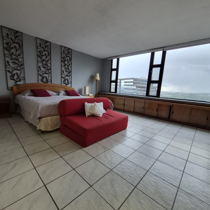 Renta apartamento amplio de 1 habitación en zona 15 VH2 - Miniatura 10