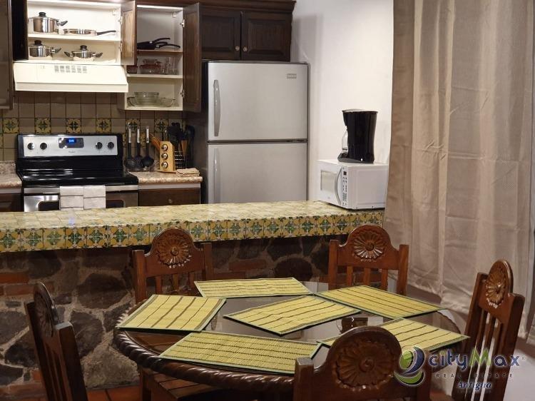 Se renta apartamento amueblado en el casco de Antigua G - Miniatura 5