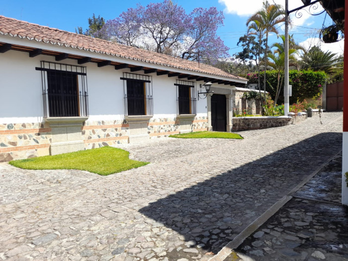 Se renta apartamento amueblado en el casco de Antigua G - Miniatura 14