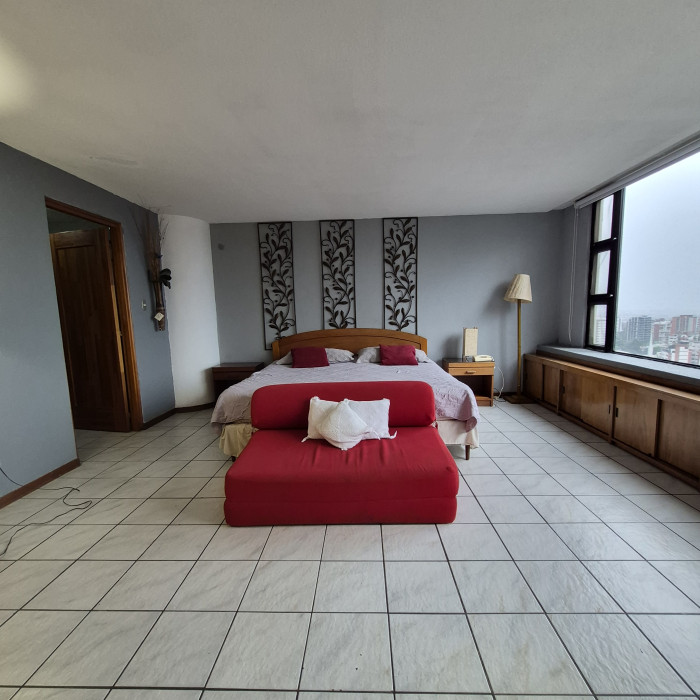 Renta apartamento amplio de 1 habitación en zona 15 VH2 - Miniatura 8