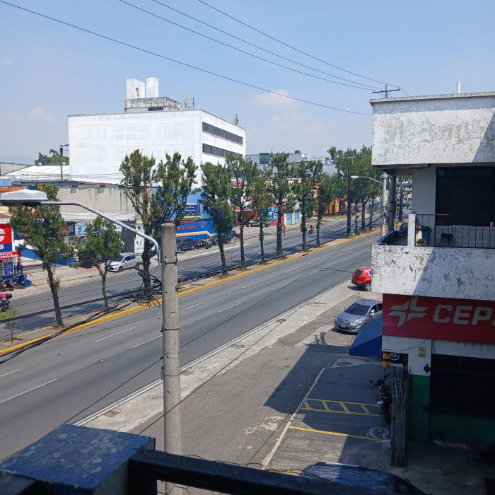 Local Comercial ubicado sobre la  Calzada San Juan Z 7 - Miniatura 8