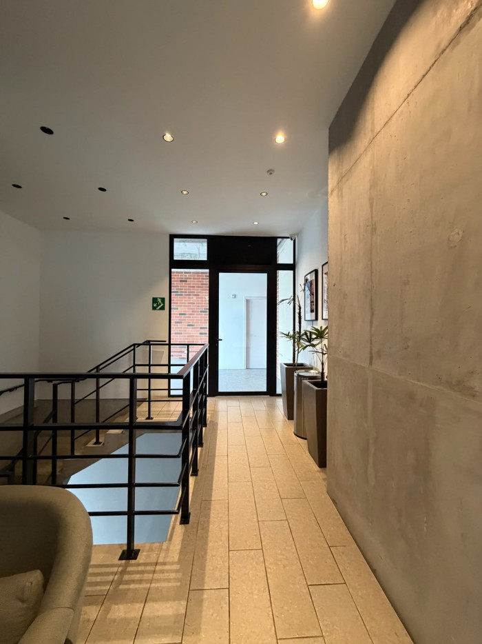 Local Comercial en Renta, Edificio Fiamene zona 10  - Miniatura 10