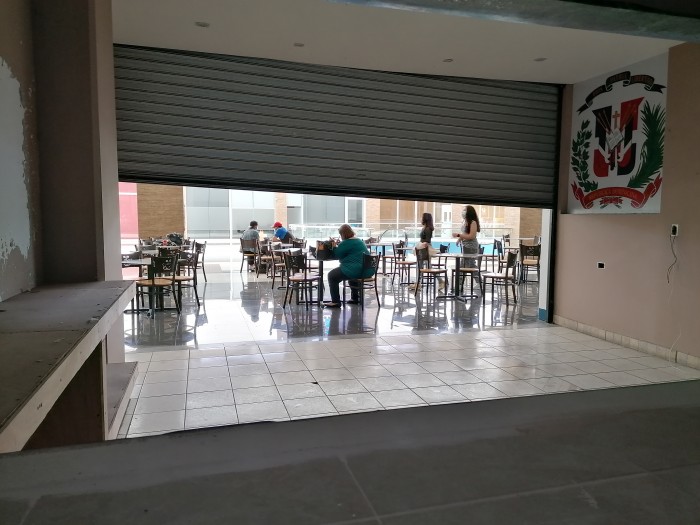 Local en área de Foodcourt en Zona 7 Roosevelth - Image 5