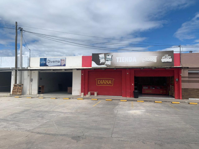 Local de 80m² en renta en Plaza en Carretera a Jutiapa - Miniatura 8