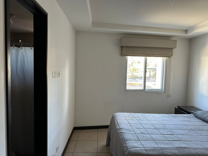 Apartamento Amueblado en Venta en zona 13 - Miniatura 3