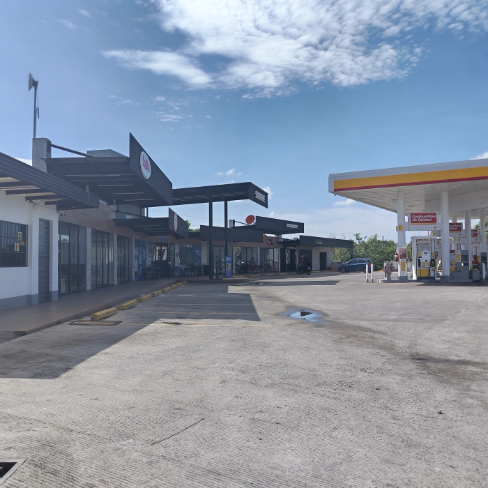 Locales en renta Plaza Arecas Km.80.1 Autopista Puerto - Miniatura 8
